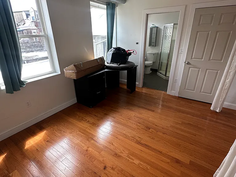 249 S 10th St #3R — Photo 18