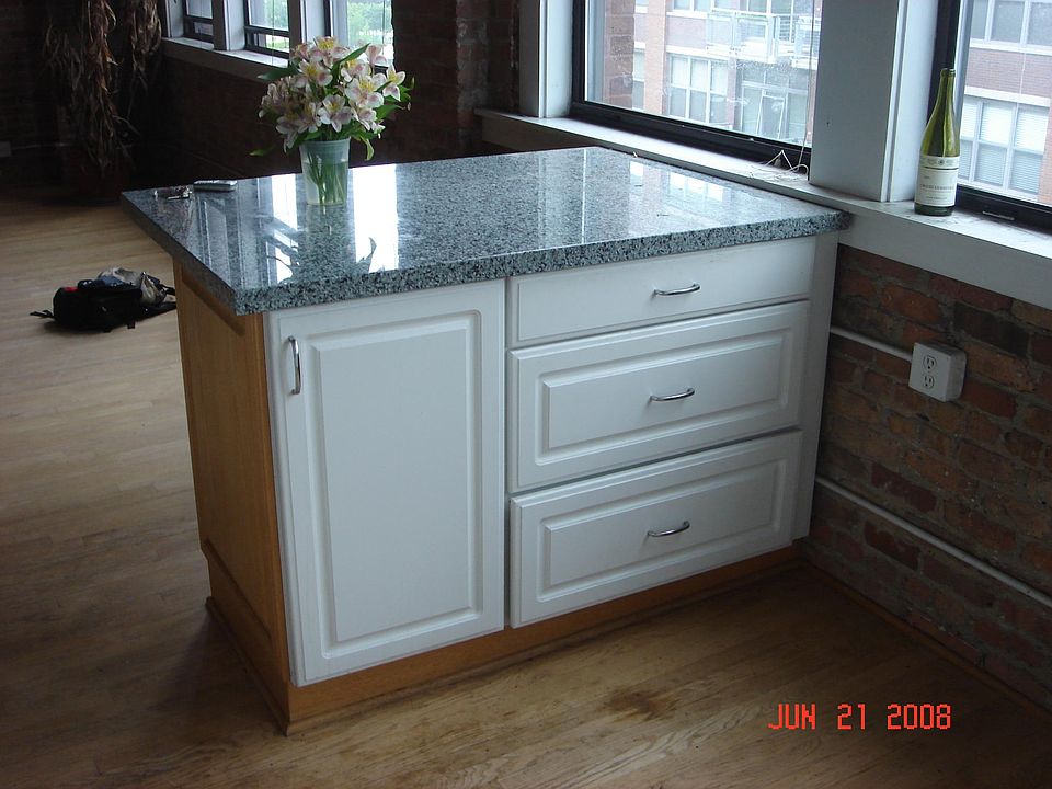 2nd image of 913 W Van Buren St APT 7E