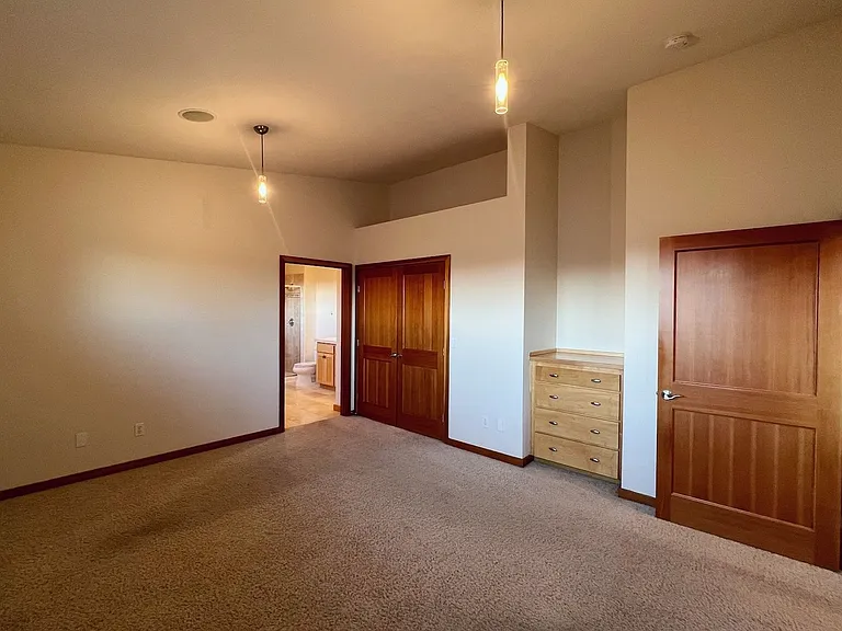 2644 NW Thurman St — Photo 11
