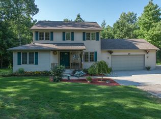 899 Stormy Dr, Midland, MI 48640