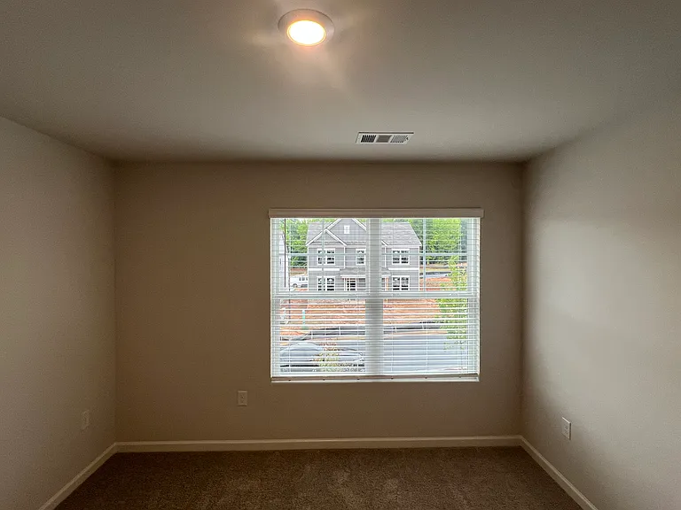 88 King Vlg — Photo 17