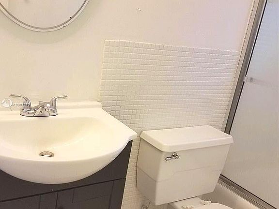 3rd image of 3530 NW 43rd Ave APT 203