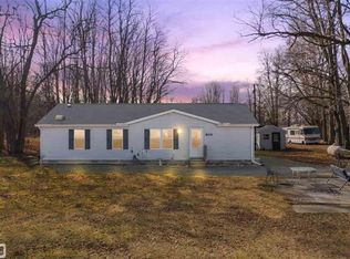 1946 Burns Rd, Smiths Creek, MI 48074