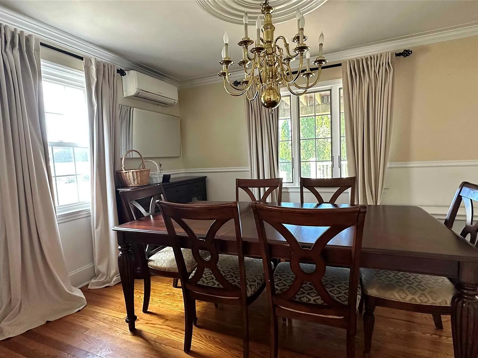 2 bed, 2.5 bath, 1670 sqft, $4,500 — Photo 3