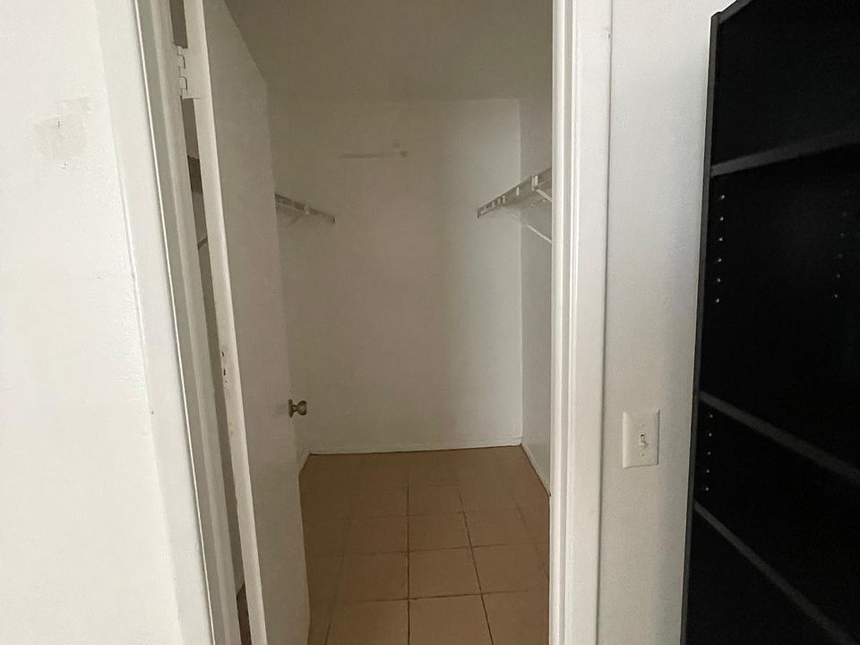 1st image of 114317 Hanging Moss Cir