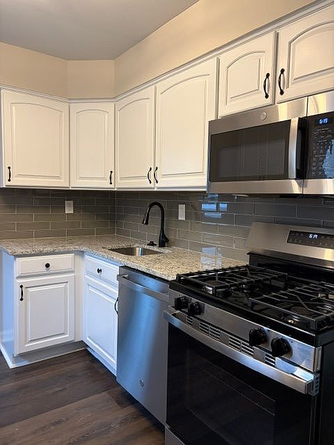2nd image of 3746 Windsor Dr