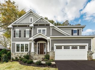 1005 Ware St SW, Vienna, VA 22180