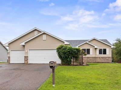 165 Pheasant Ridge Dr, Montrose, MN, 55363