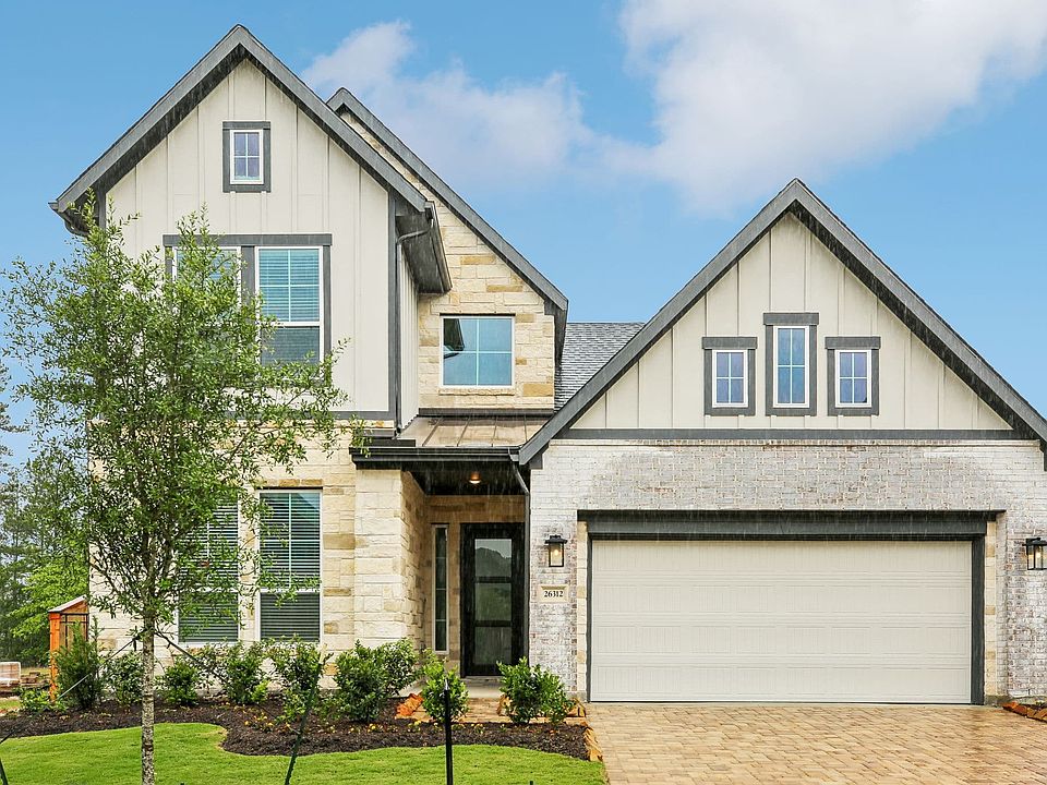 1-web-or-mls-26312-W-Outrider-Banks-Cir-S2204-001.jpg
