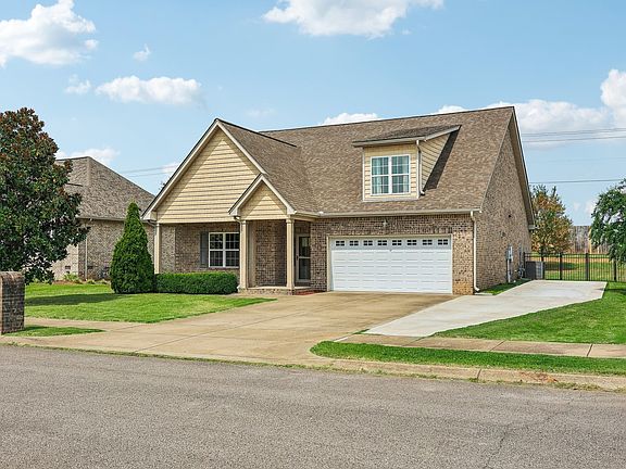 3rd image of 1211 Bothwell Pl