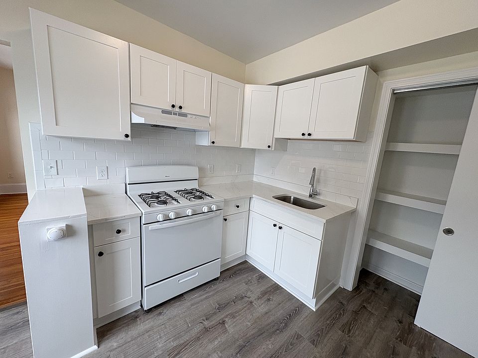1st image of 885 Massachusetts Ave APT 10