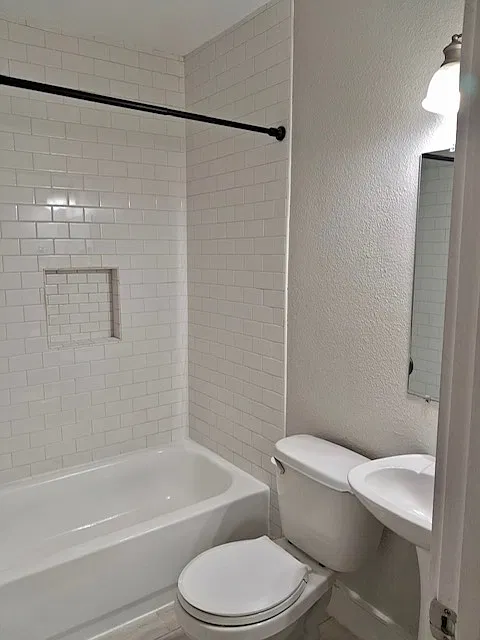 1 bed, 600 sqft, $1,050 — Photo 4