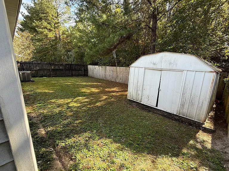 805 Rushing St — Photo 10