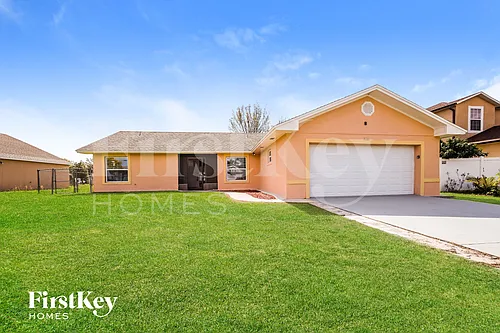 724 Dromedary Dr Photo 1
