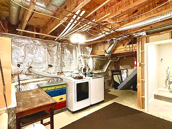 6765 Jenny Leigh Ct — Photo 29