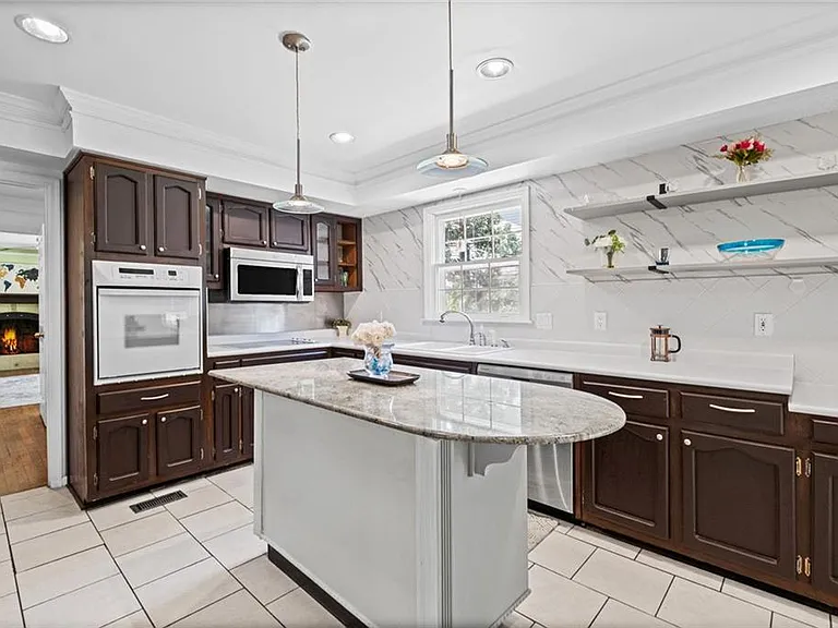 5291 Manhasset Cv — Photo 18