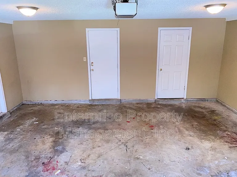 7828 Bland Ln — Photo 17