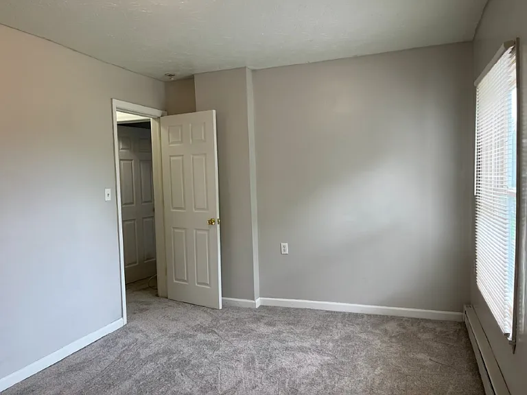 236 W Main St — Photo 14
