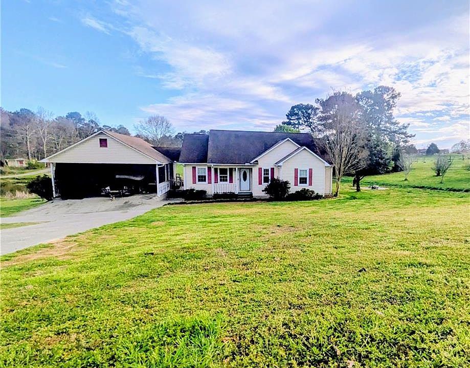 1st image of 327 Lovebridge Dr SE