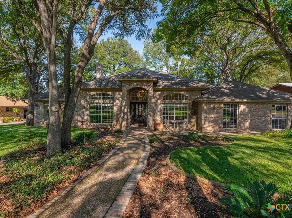 218 Montwood, Seguin, TX 78155