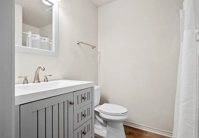 113 Gillespie #B — Photo 12