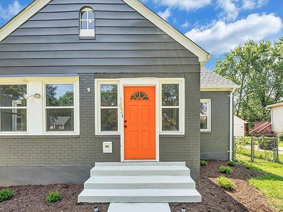 3rd image of 143 Lee Ave NE