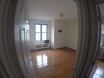 Rented by W Brothers Brokerage LLC