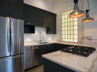 1104 W Madison St APT 2S, Chicago, IL 60607