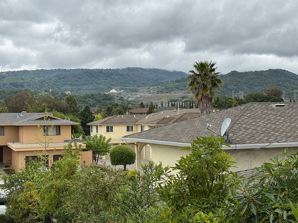 1st image of 10322 Alpine Dr #C