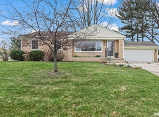 17 Craig Dr, Springfield, IL 62711