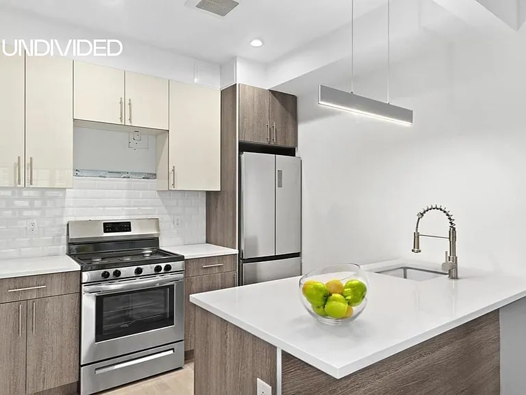 1894 Pacific St #3A — Photo 3