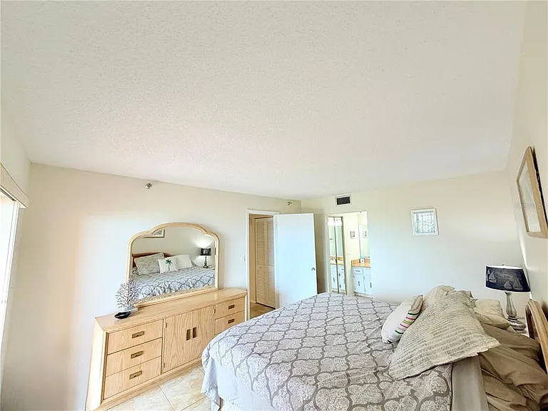 7430 Sunshine Skyway Ln S #501 — Photo 22