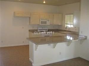 3rd image of 1016 Skysail Dr