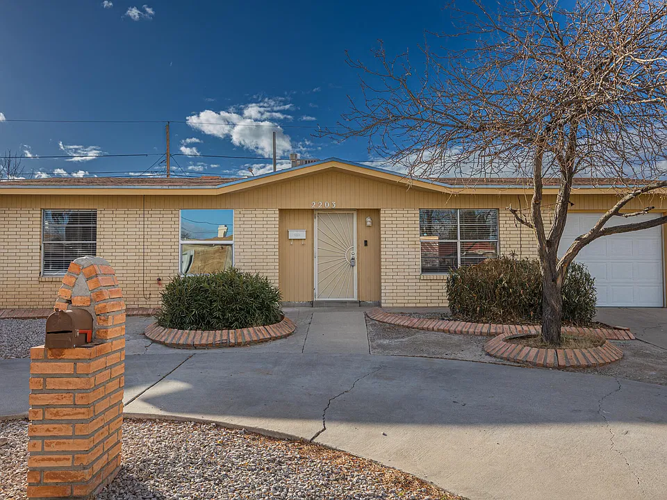 2203 Pacheco Dr