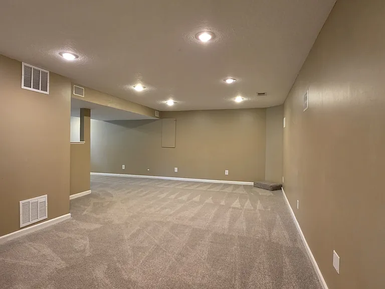 6400 W 155th Pl — Photo 23