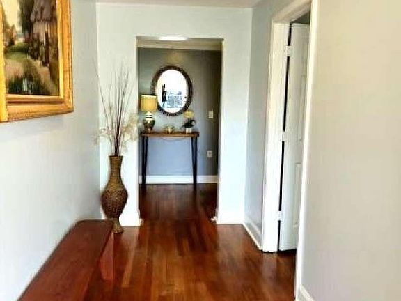 2nd image of 302 W 13th St