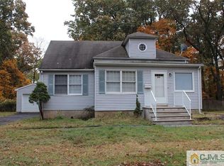 252 Pearl Pl, Piscataway, NJ