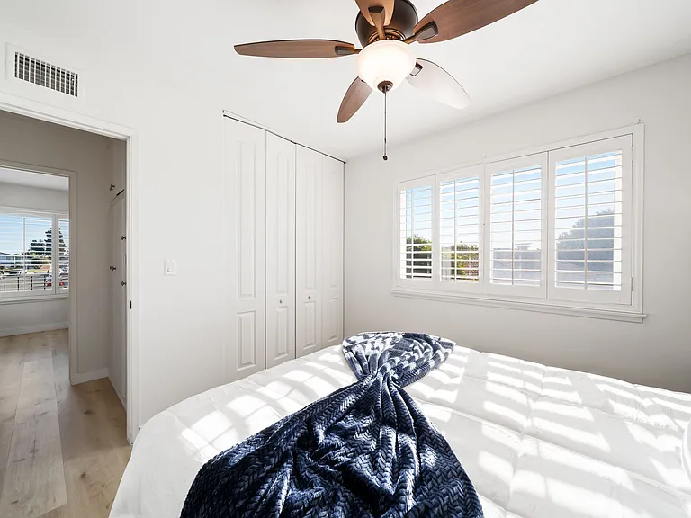 12246 Janet St — Photo 43
