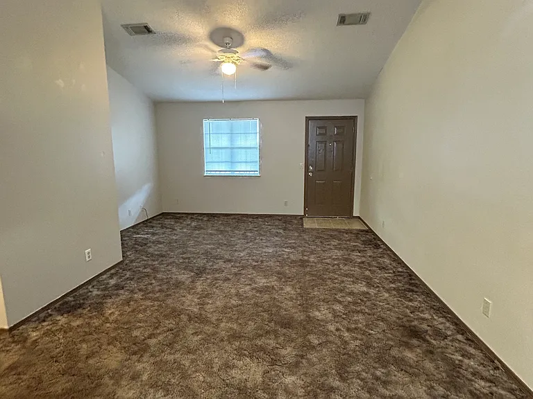 500 Shady Grove Rd #7 — Photo 12
