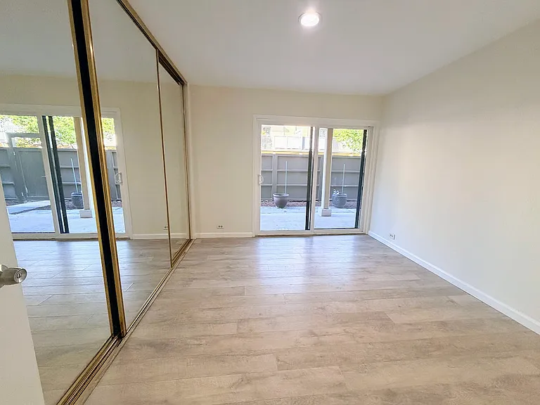 7101 Admiralty Ln — Photo 14