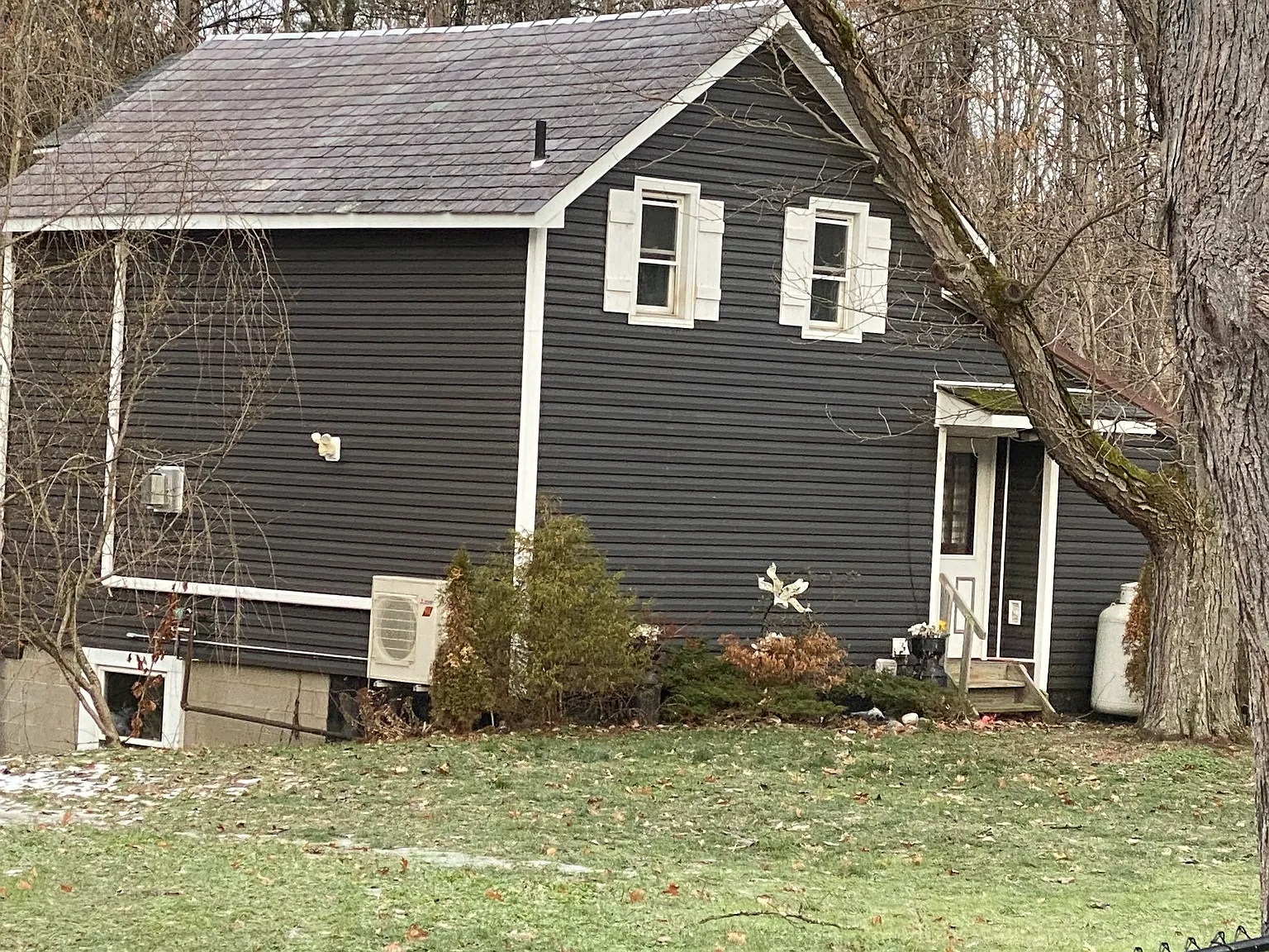 2 bed, 1400 sqft, $1,900 — Photo 1