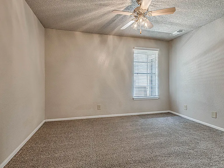 Riverchase Apartments — Photo 69