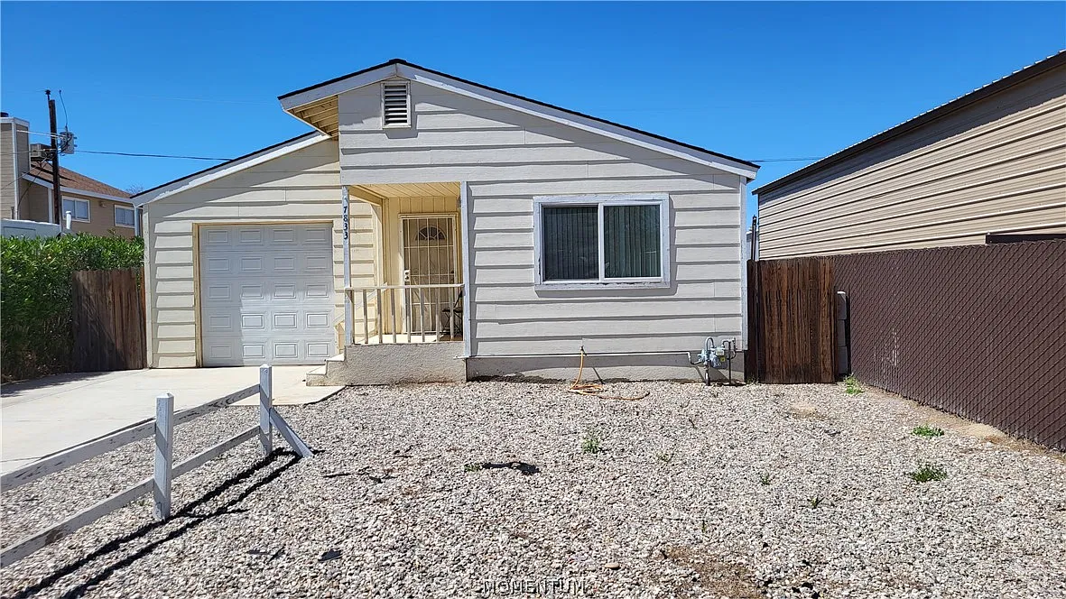 2 bed, 2.0 bath, 1391 sqft, $1,400 — Photo 1