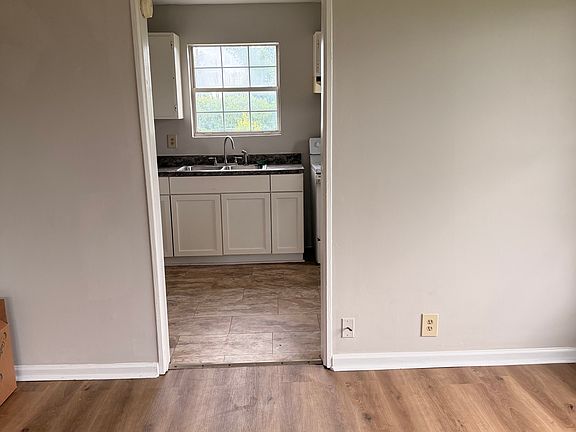 5th image of 404A 4th St E #2