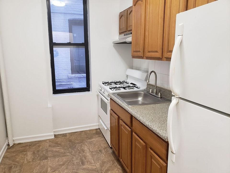 1st image of 7121 Fort Hamilton Pkwy #3R