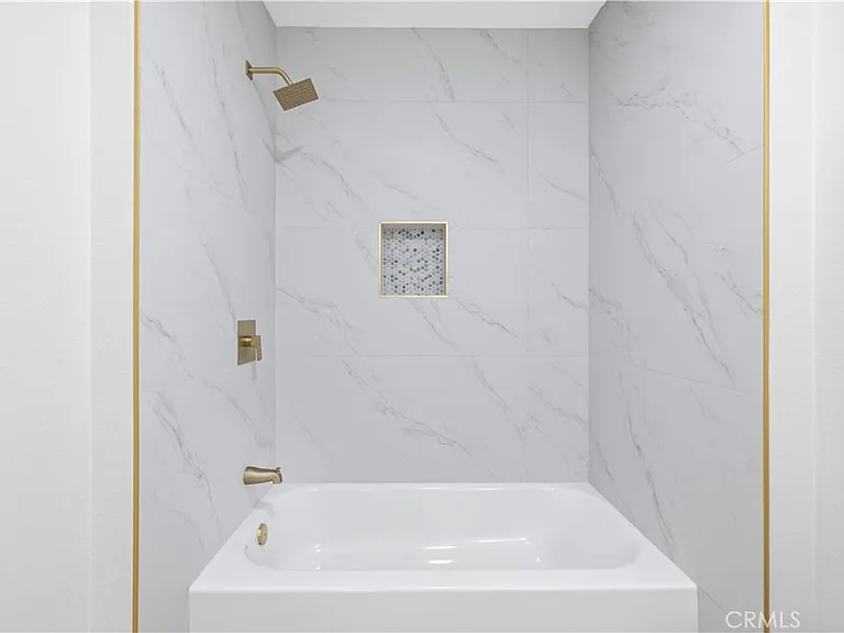 7108 Quakertown Ave — Photo 11