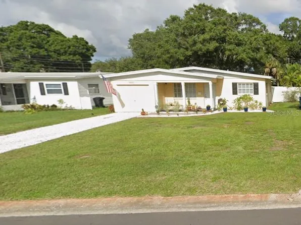3242 Kingston St N, Saint Petersburg, FL 33713