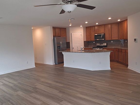 3rd image of 5031 Kayak Cove