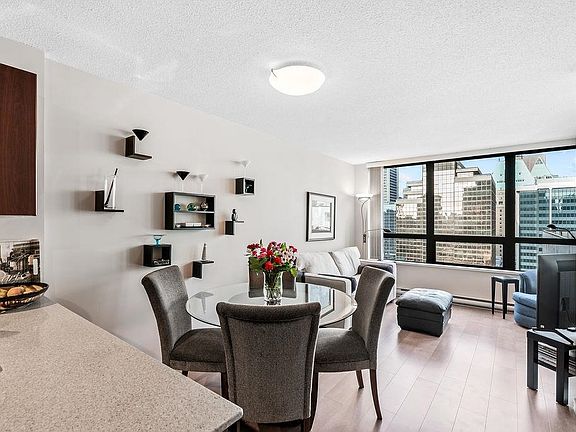 4th image of 938 Smithe St #1823