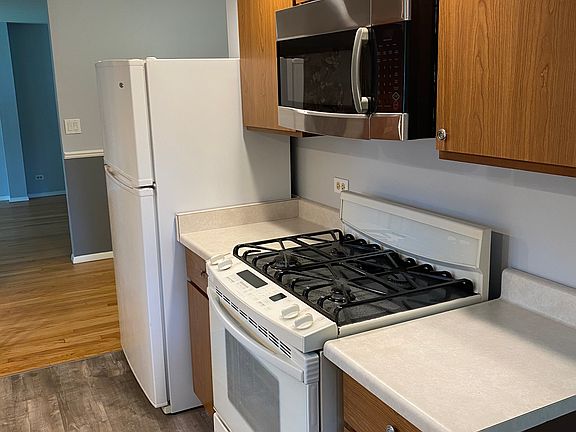 5th image of 18220 W Lindenwood Dr